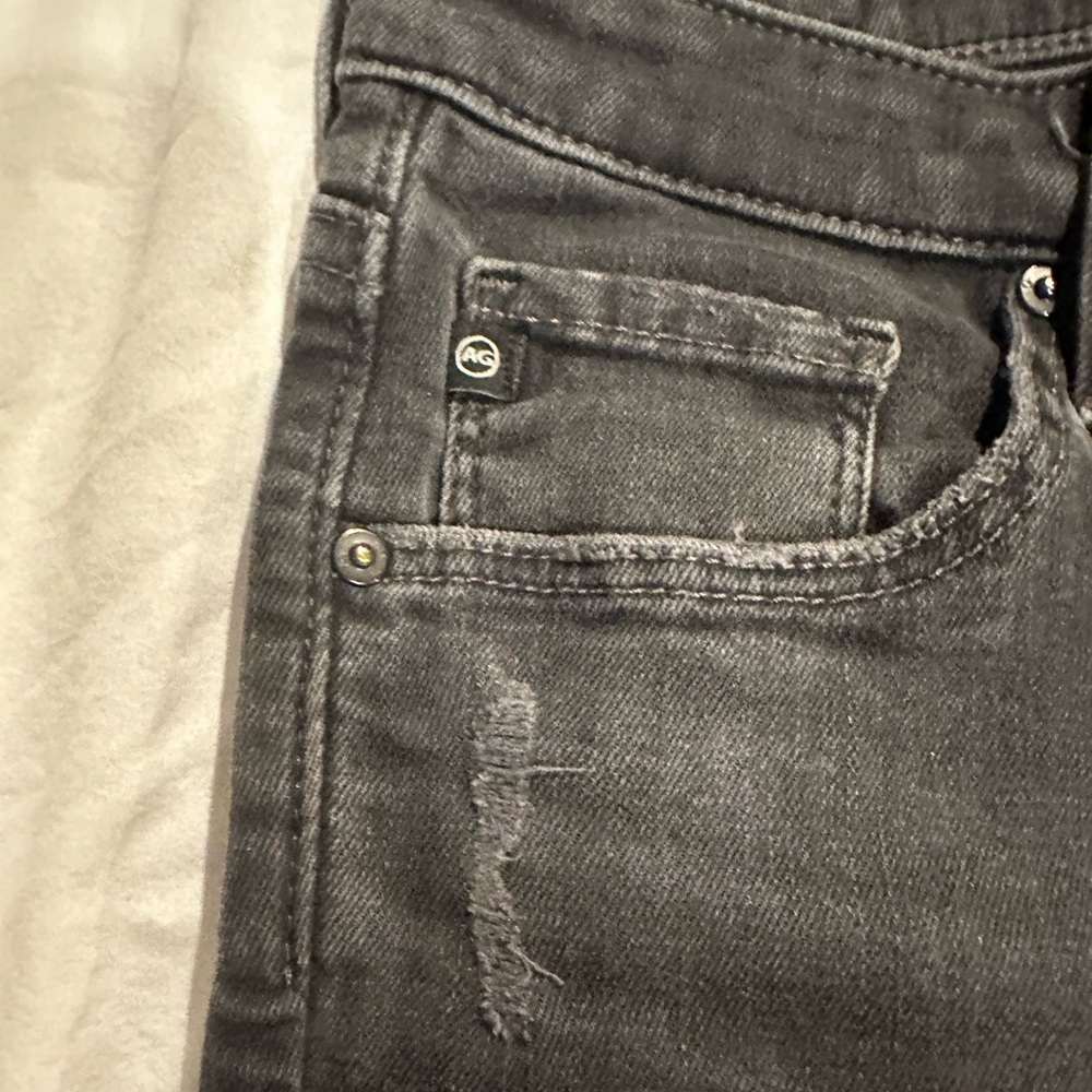 AG. Size 29.
